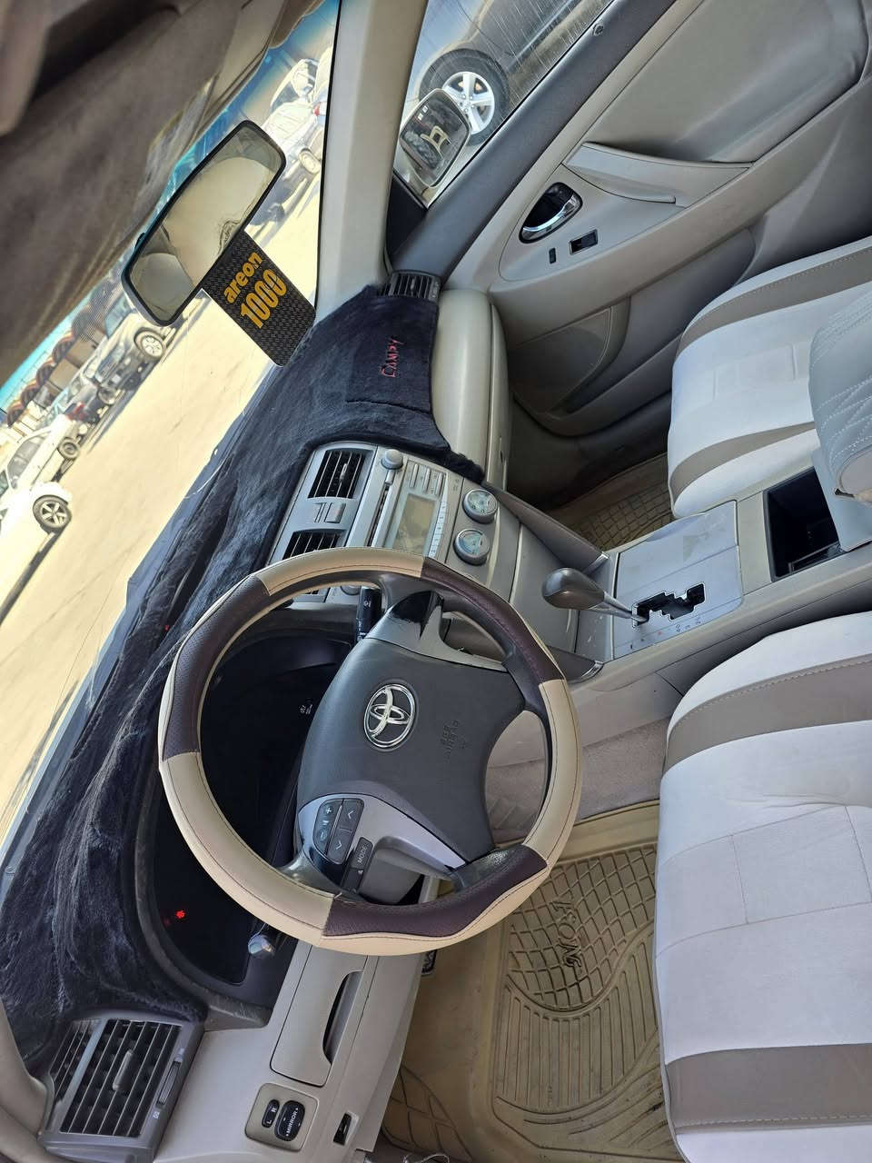 كامري موديل 2009
الضرر خمس قطع انطيك حزام بدون دواخل شرط 
كير محرك بشرط
طخم تواير
صدر
سياره جاهزه للخير
بدون تقحيل
هزه سنويه
شرط التحويل
بيها موصفات حلوه 

ترايك وين ماتريد 

السعر 100وبيها مجال 

اتصل وبيك خير ودلل سياره مصروف عليها جثير

***********
