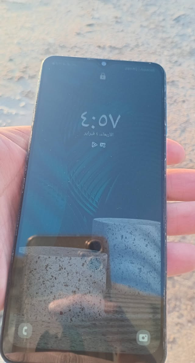 سلام عليكم جهاز A12 سامسونك للبيع جهاز نضيف كلش شغال ما بيه اي عطل مستخدم بس جديد سعره 85 الف وبخدمه بل بصرة مركز مدينة هذا رقمي ***********
