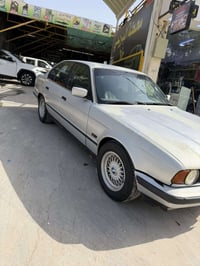 بي ام 525 ٩١ • صبغ الشركة • سنوية ٢٠٢٩