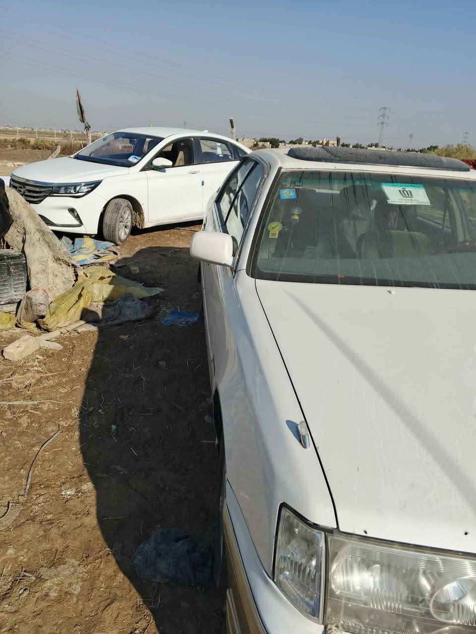 سياره راس الثور موديل 2000رقم بصره مكفوله من الضربه والعيب الشرعي ومحرك وكير وحداديه ترايك الى الموصل تلفون ***********السعر93وفيها مجال
