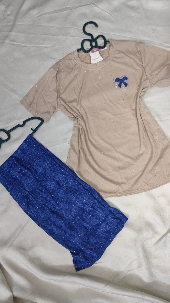 تراك نسائي كريش
الخامة كريش ستراس الاصلية
قياساته xxl,xl فري سايز لحد وزنه 80 
السعر قطعه ب10 فقط


**إذا كنت صاحب هذا الإعلان وتريد حذفه لأي سبب، رجاءا أرسل رسالة إلى الدعم الفني**