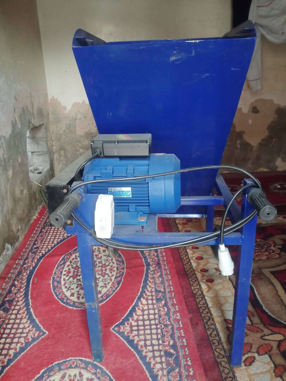 جاروشة.. جديده ما مستخدمه ماطور الحجم الكبير مع كامل المعدادت لعمل البتموس.. الاتصال ***********بي واتساب متواجد
