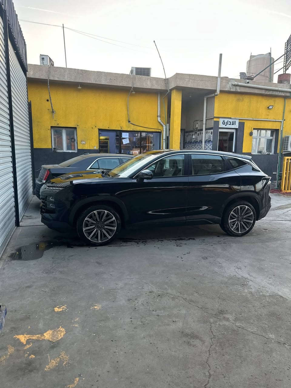 السلام عليكم للبيع فقط
جيتور داشنك لاكجري موديل ٢٠٢٤
محرك 1600 تيربو
ماشية 65 ألف كيلو

مواصفات اللاكجري المعروفة:
بانوراما، بصمة تشغيل، كامرات 360، ويل كب 19، إنارة محيطية، أوامر صوتية، كشنات جلد مع تدفئة وتبريد.

السيارة على إيدي من الزيرو، استعمال شخصي ونظيف جداً، ماكو لعب ولا تعب.
سعرها 151 ورقة، ولحد يكلي الزيرو بـ 24 لأن ذيج بدون مواصفات اللاكجري.

اقرا ورقة الفحص  وتعرف شبيها ما بيها السيارة ، والسيارة تحتاج صيانة بالشركة فقط لا غير.
الموقع: البصرة – الجزائر

للاتصال:
***********
