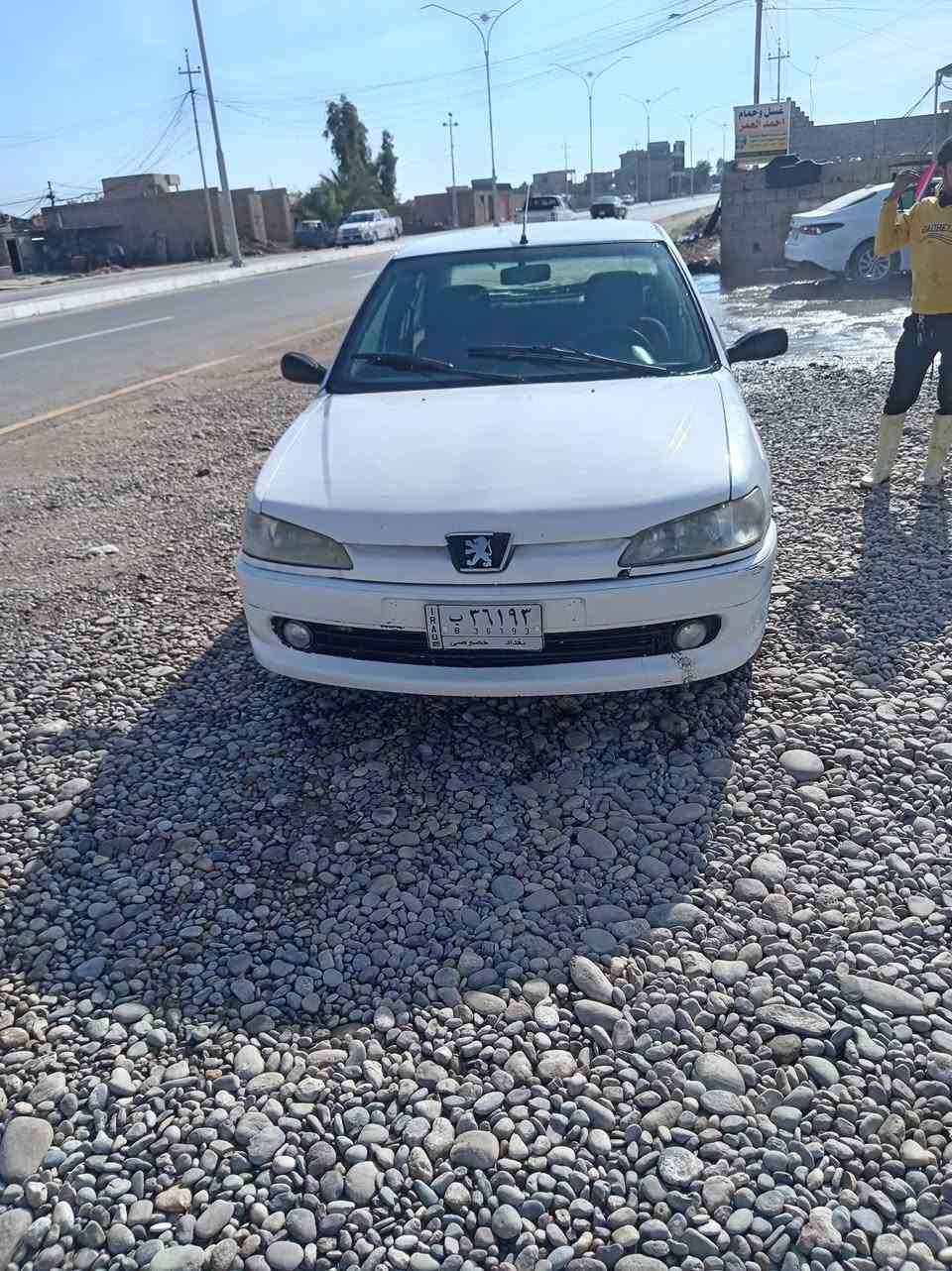 سياره بيجو للبيع 306 حره رقم بغداد مشروع وطني السياره جاهزه من كلشي السعر 38 ورقه وبيها مجال بسيط تريد تحويل تريد وكاله الاتصال ***********
