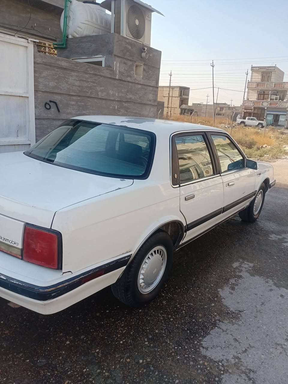 السلام عليكم السياره بلاديه لا صبغ و لا تبديل كير ومحرك نظيف  السعر ٤٢ او بي مجال *********** 
***********
