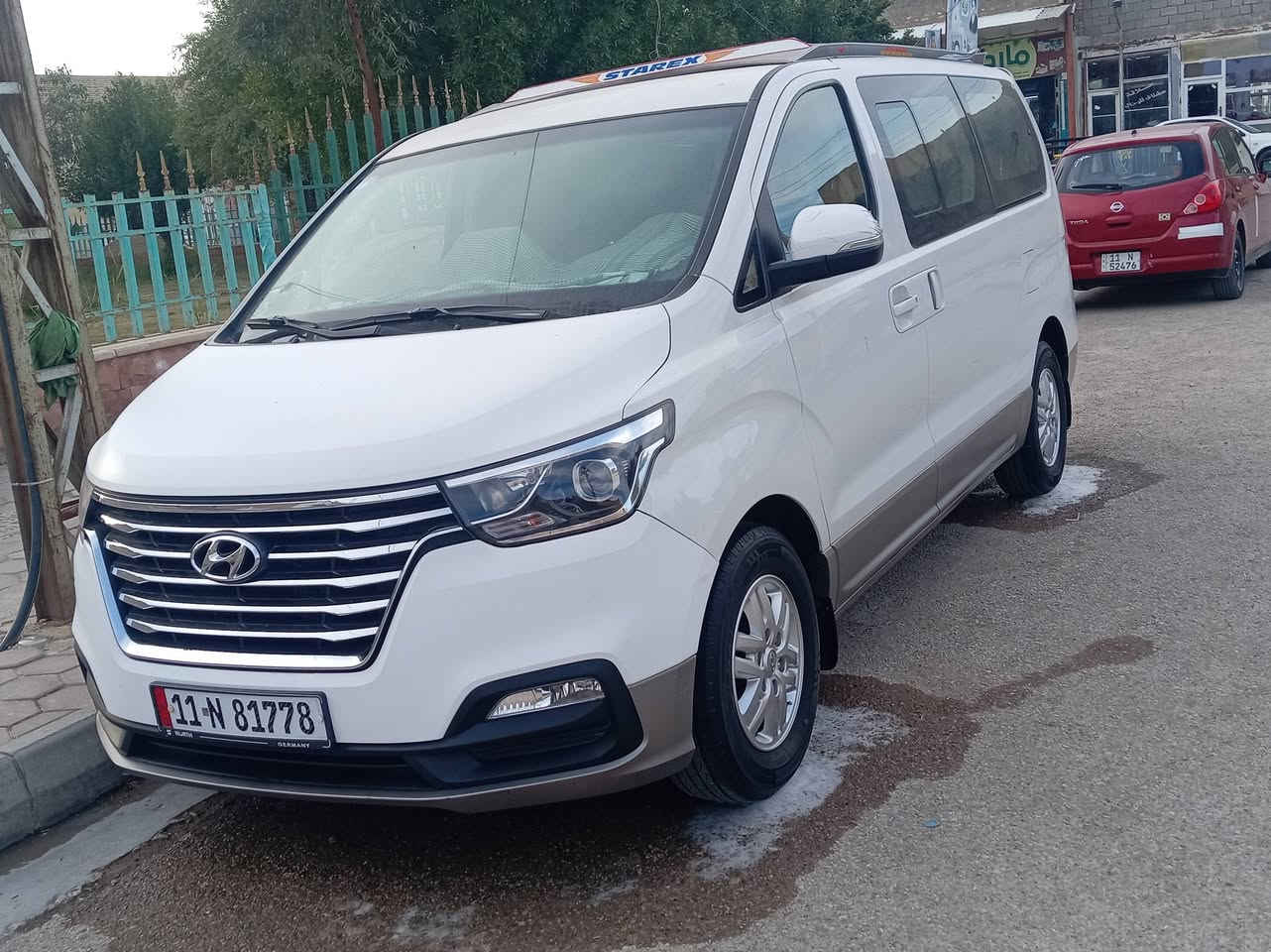 السلام عليكم ورحمة الله وبركاته ستاركس موديل 2020  وماشيه 126الف حقيقي السيارة كاملة تنته ارضيات سوبايه والكشنات جلد بلادي والسعر٢٨٨ وبسمي والسياره جديده ومامتعوبه الله شاهد للتفاصيل ***********
