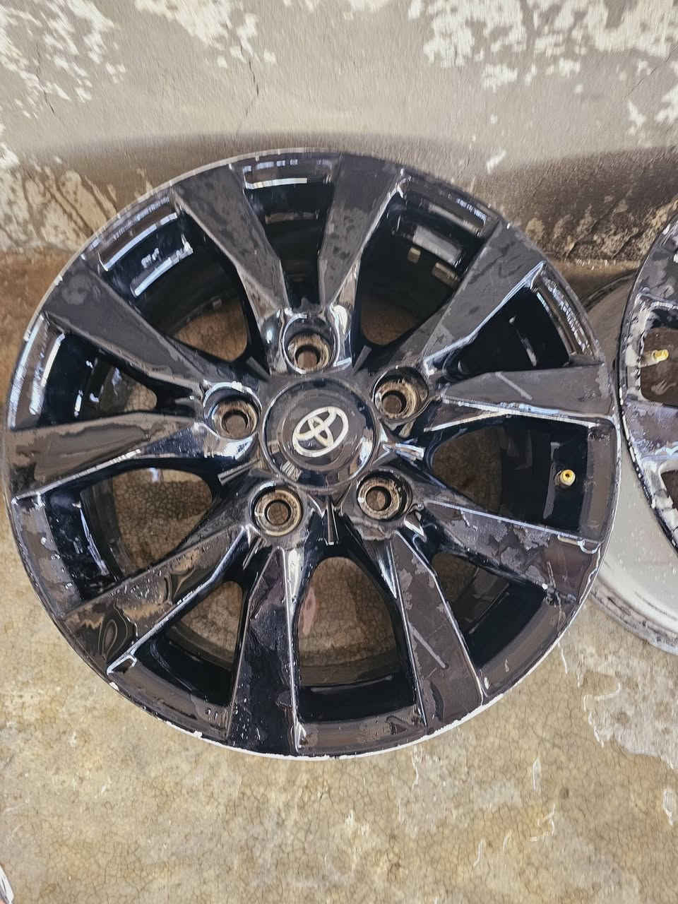 عندي هاذ تخم وياله لاندكروز البيع سعر خاص تصال فقط غير متواجد عل نت
***********
