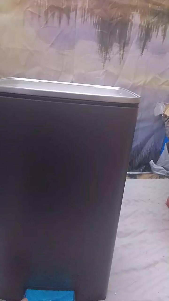 حاوية مصنوعة من المعدن الطول 45والعرض 25السعر 25مع التوصيل


**إذا كنت صاحب هذا الإعلان وتريد حذفه لأي سبب، رجاءا أرسل رسالة إلى الدعم الفني**