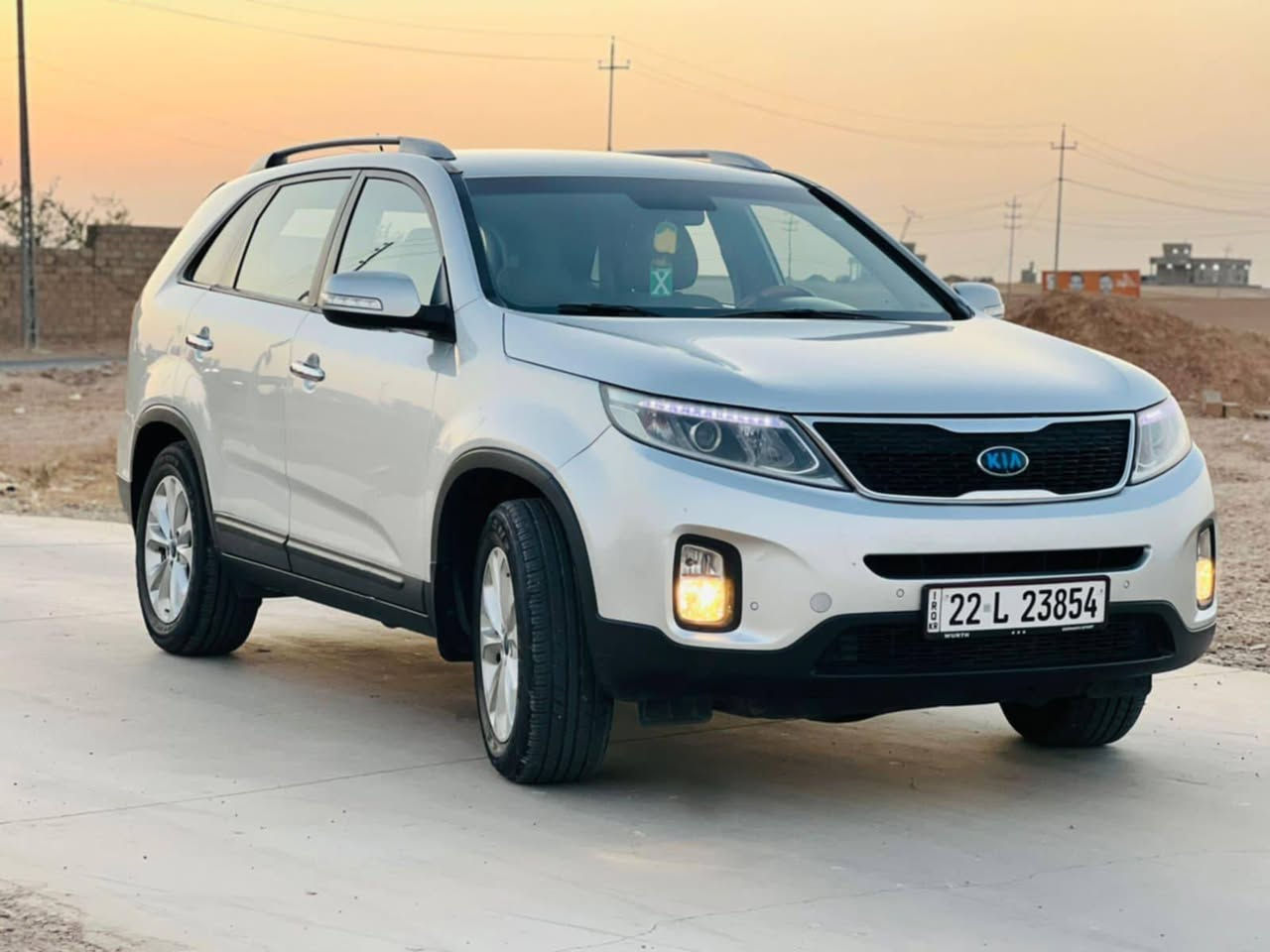 السلام عليكم ورحمة الله وبركاته 
كيا سيرنتو 2013 محدثه2014 
7راكب تبريد ثلج تدفئه بدون ضرر كلين
 سياره فول مواصفات ما عده فتحه بل سكف 
مكينه اربعه 
طخم تاير جديد صدر نظيفه سياره 
خليجي رقم الشمال اربيل سنويه وهزه جديد بسمي سياره شرط تحويل  
سعر عبر خاص او عبر الهاتف (***********)
