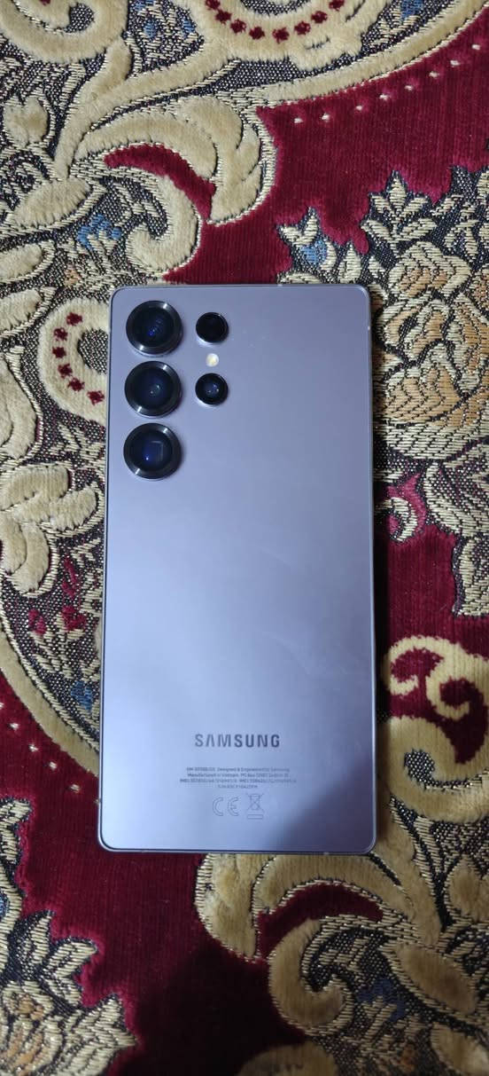 السلام عليكم
اس 25 الترا ذاكره 1 تيرا نضافه فول وكاله 
جهاز اخو الجديد مواصفاته معروفه مكاني نجف 
سعر الجهاز 1500 وبي مجال حك الجية 
تواصل خاص او اتصال ***********
