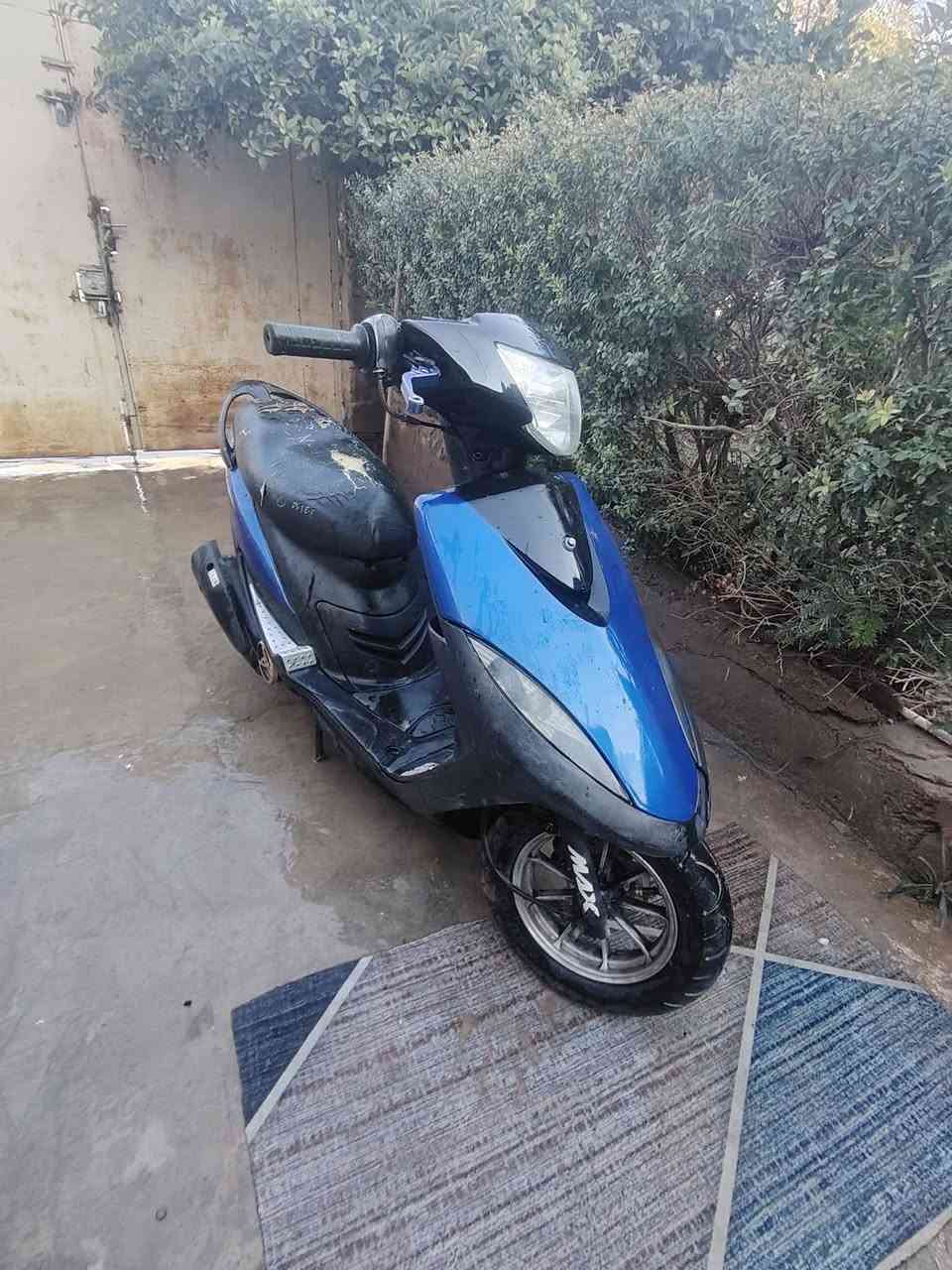 سلام عليكم دراجه ماكس عدله للبيع مكينه خير من الله بوشه ٤٩ بلادي مكينه خرسه ناعمه شلعه ومعدل كهربايات كلهن شغالات دراجه سلف وهندر بكل وقت
مكاني بعقوبة مجسر المفرق مستعجل عله بيعته واليجيني مارجعه 
رقمي ***********
