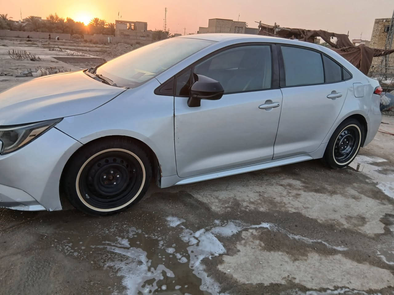 ***********كورلا امريكي 2020جاملغ وبنيد مكينه وكير وحداديه تخم تاير تبريد سنويه 26جاهزه تحويل السعر 120وبيه مجال لتصال مكان ناصريه فضليه
