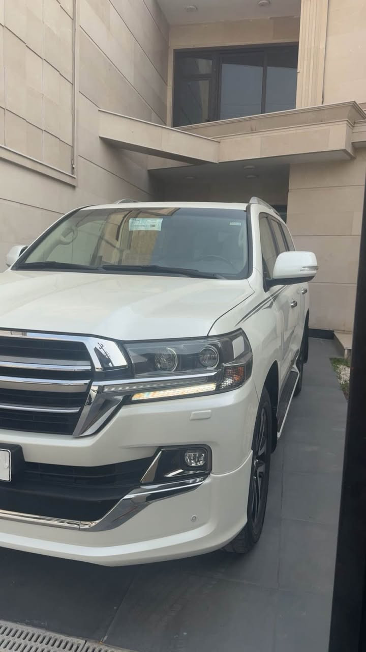 السلام عليكم 
لاندكروز 
٢٠١٩ 
٨سلندر ٤٦٠٠
وكاله ساز السياره كفاله عامه عده ملاحضه صغيره 
ماشيه ١٠٠ الف حقيقي
مكان السياره بغداد الكراده 
سعر السياره ٤٩ الف دولار 
للاستفسار : ‭٠٧٨٨ ٨٣٤ ٣٠٠٠‬ بغداد, العراق
