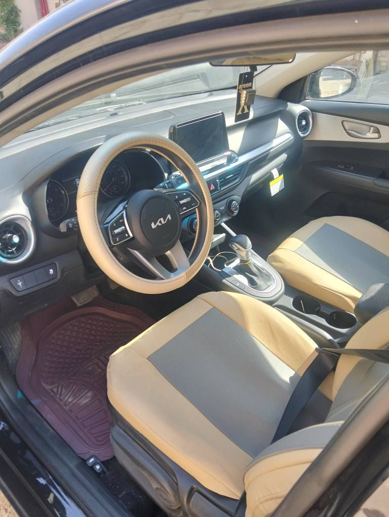 سلام عليكم
فورتي موديل 24 
وارد امريكي
ماشيه 14 الف 
رقم جديد بسمي 
حادث تبديل بنيد فقط 
سعر 155 بيه مجال
رقم ***********
