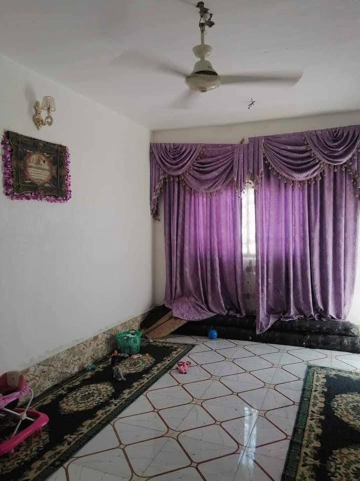 بيت للبيع على طريق السنيه مساحة مساحة 150م بناء 3غرف وصاله مطبخ واستقبال وحمام طارمه حلوه تفاصيل أكثر على رقم *********** واتسب
