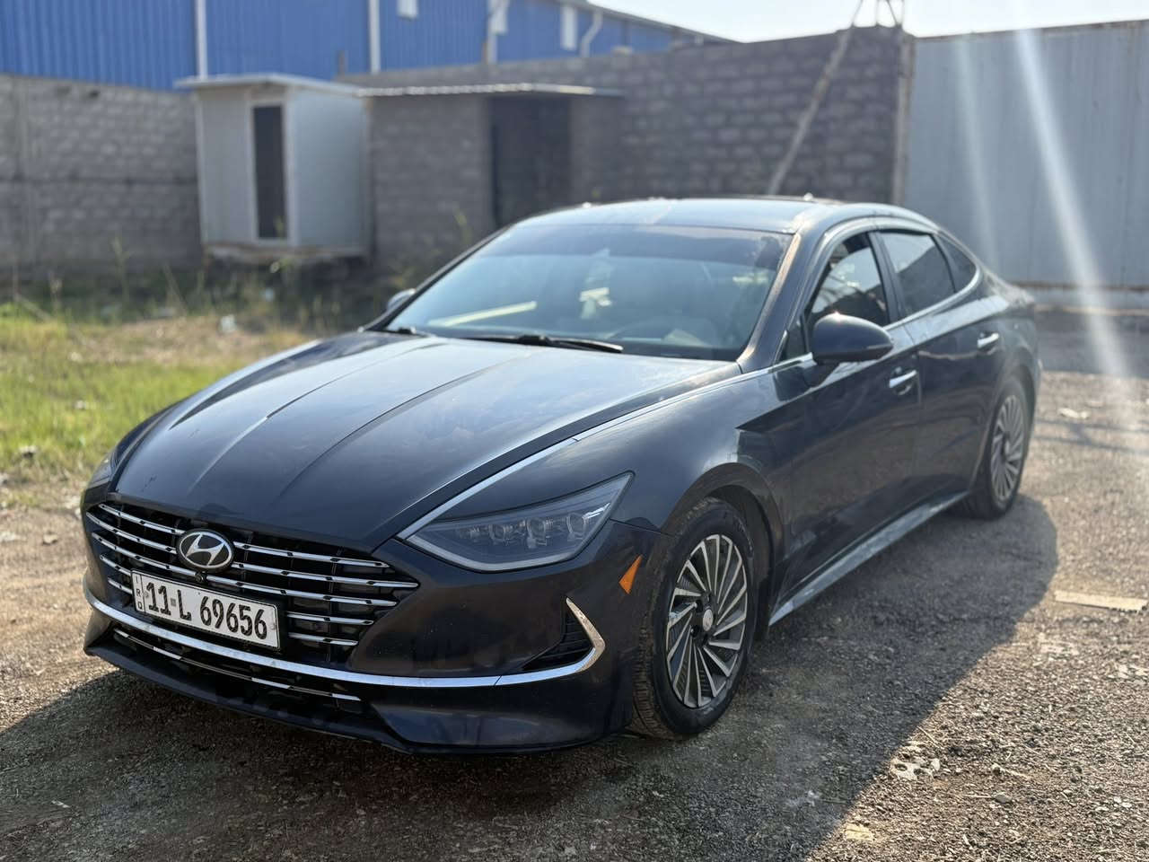 السلام عليكم سوناتا 2022
فول مواصفات فول ١/١. شحن خلايا كشنات ابيض جلد تدفى تبريد

٥ عدسات شاشا جبيره شاشه عدادات محرك 2000هايبرد شحن ٣ انضمه على التاير وخلايا وعلى المحرك السياره نضيفه فول مواصفات فول للاخير ماشيه ٦٦ الف ميل 

مكاني بغداد جسر ديالى.  سعر السياره 173 قفل نهايتها.  السياره فول ماكو اعلى منها. تتقدم بل بصمه 
حادثها بابين مبدل فقط فقط

***********
