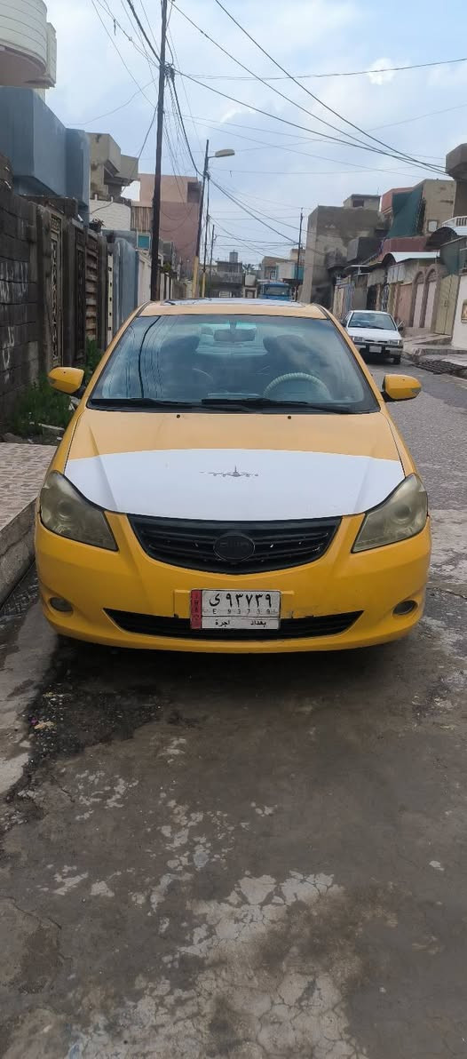 بي واي دي جي ٣ / ٢٠١٣
محرك و گير كورلا بيكاتشو ١٨٠٠ 
سيارة ب اسمنا سنوية الى  ٢٩  انلگليزي بسنوية لكن لوحات قديم يعني تحتاج تبديل لوحات فقط 
هيأة غرامات صفر تأخذ صافي 
سعر ٦٠ ورقة 
***********
