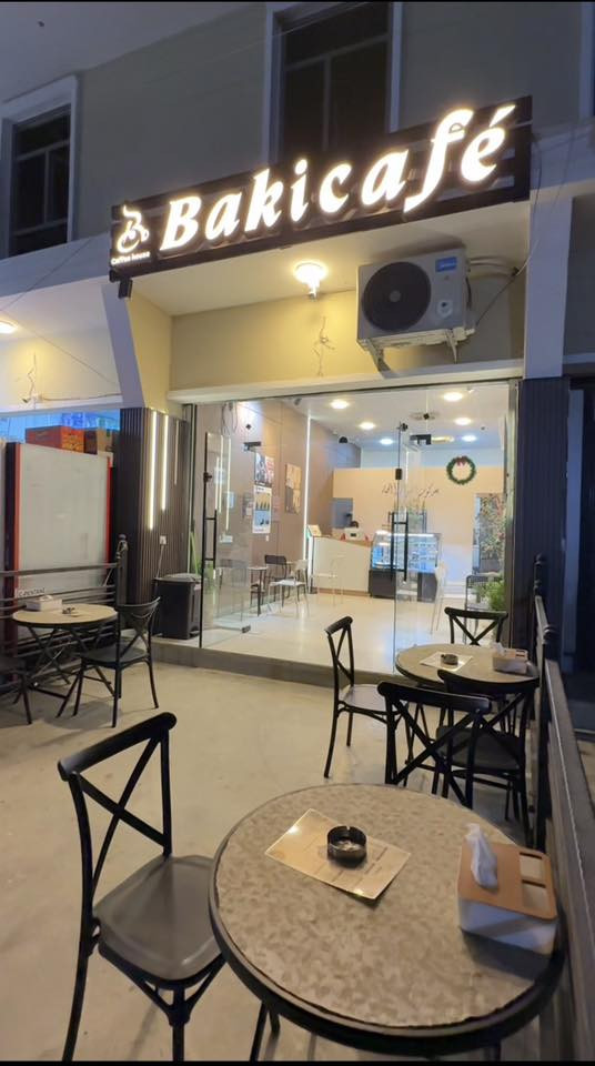 كوفي هاوس للبيع كامل
(الاسم+غراض +المكان)
في منطقة بغداد/ المشتل (المربع الذهبي) 
للاستفسار /***********
