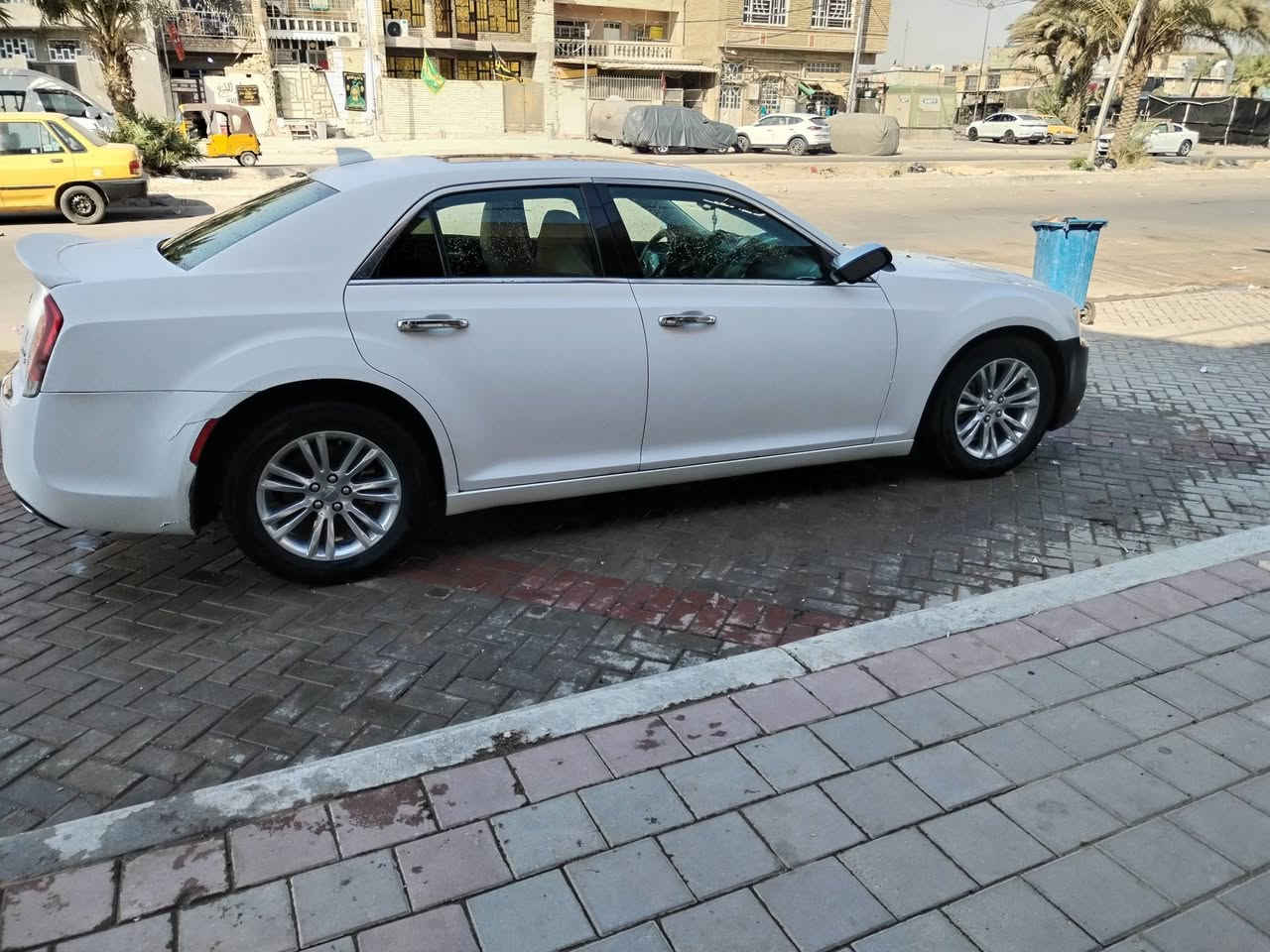 السلام عليكم وبامه ٢٠١٧ أربيل سيارة محرك ٣٦٠٠ تويل سونار موجوده تخم ويل مكسيكي وتخم تيرات جديد سيارة بسمي السعر ١٩٥ مكان السياره بغداد سيارة مغلفه ***********
