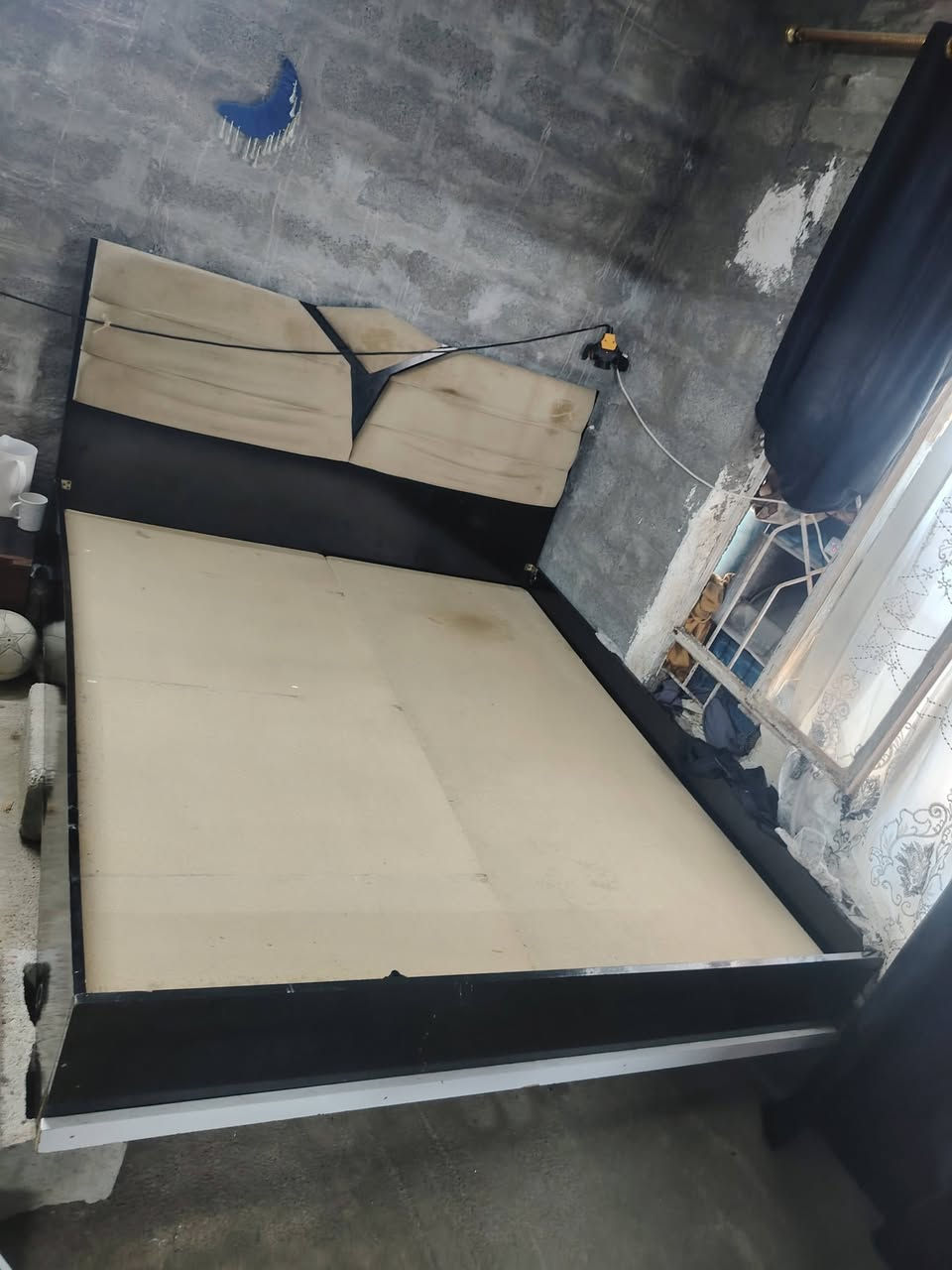 غرفه نوم للبيع جديد مستخدم قليل للاستفسار تفضل خاص او خابر ***********

