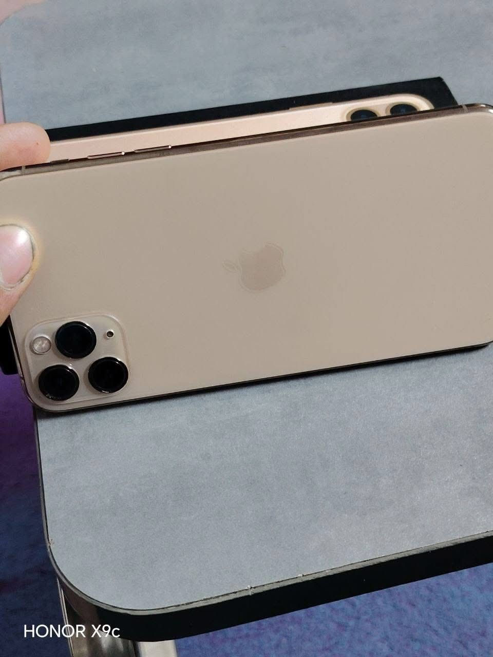 ايفون 11
برو ماكس

ذاكره256

بطاريه96

كفاله عامه

نضافه100

سعر 425

كامل ملحقات 

***********
