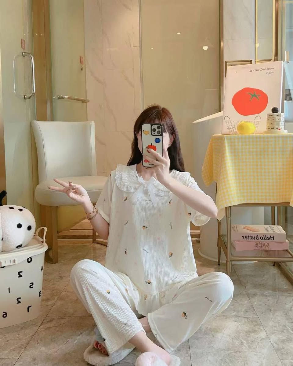 بابەتی تازە ئاگر ئەکاتەوە🙈
سەیری ئەو هەموو جوانیەبکەن 
بەردەوام بابەتو مۆدیلی تازە
کراسی نوی قاتو بیجامەی نوی ......
دەتوانن سەردان بکەن یاخود بەگەیاندن داوای بکەن ناونیشان بازاری کەلار سەرمەشروعەکە بەرامبەر لەنگەکە
***********
