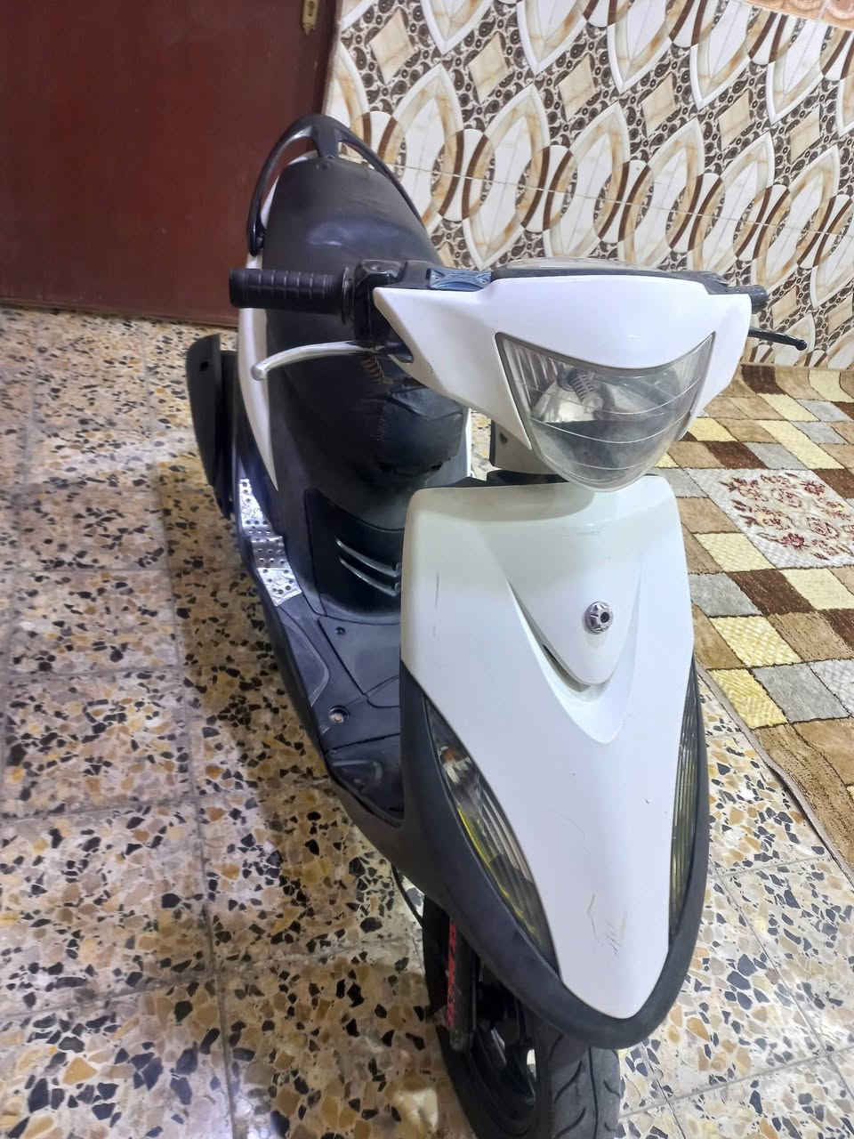 مراوس فقط دراجه ماكس عدله محرك مفتوح بدلت زنجيل دراجه كامله ما عوزها اي نقص شغاله هندر وسلف باقي تفاصيل خاص مكاني بصره زبير  رقمي ***********
