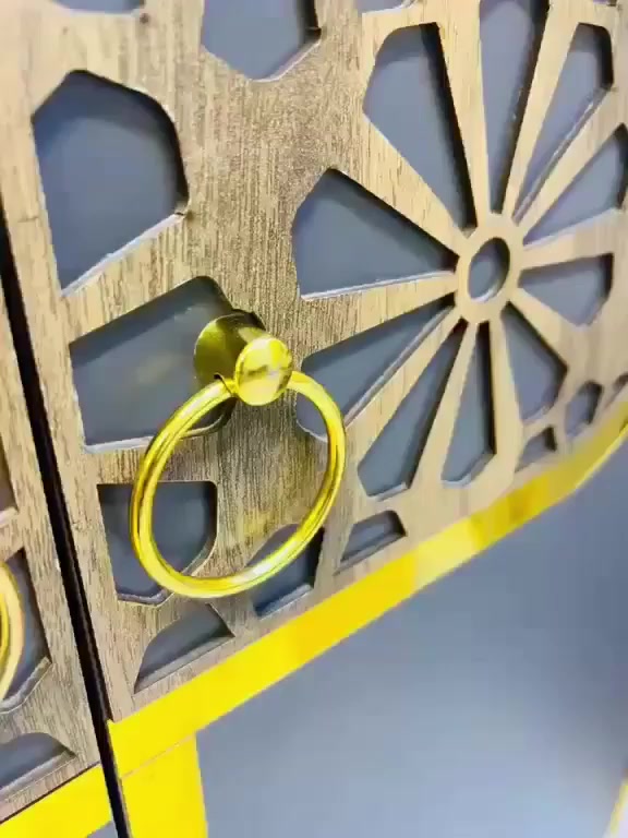 غرفة نوم مستعملة🇹🇷
 نضافة💯بل 💯 أخت الجديدة 
عدد القطع / 5
نضام / أبواب 💢 
سعرهة 525🔒
شد ونقل داخل بغداد مجاني🚛
يوجود توصيل محافضات
هدية 🎁 طابورية اضافية
(حجز واتساب 
***********
