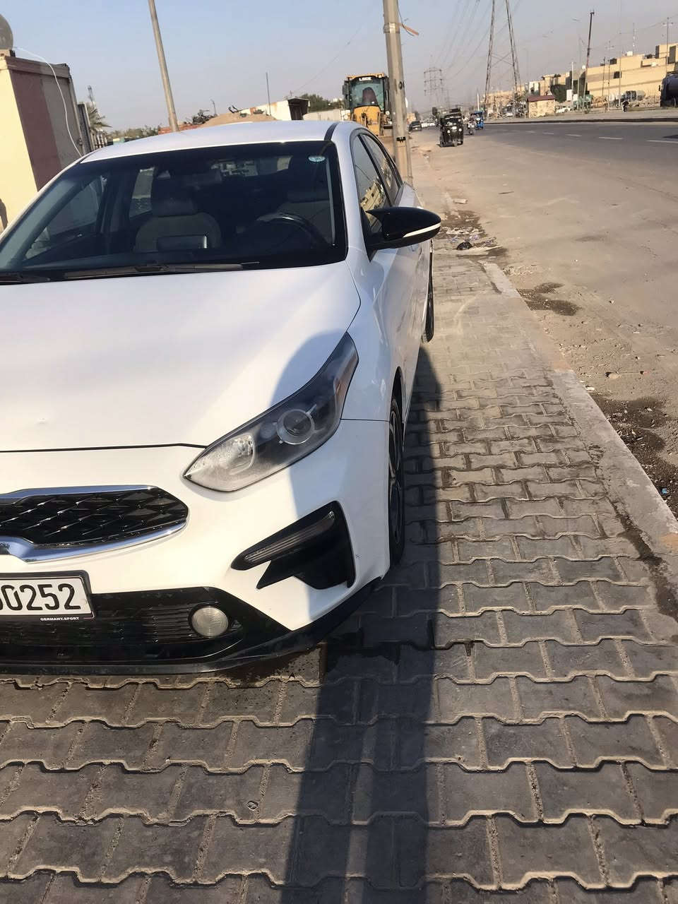 سلام عليكم كية فورتي وارد امريكي الموديل ٢٠١٩ عنوان بغداد  رقم ***********  كير ايتي سعر 123
