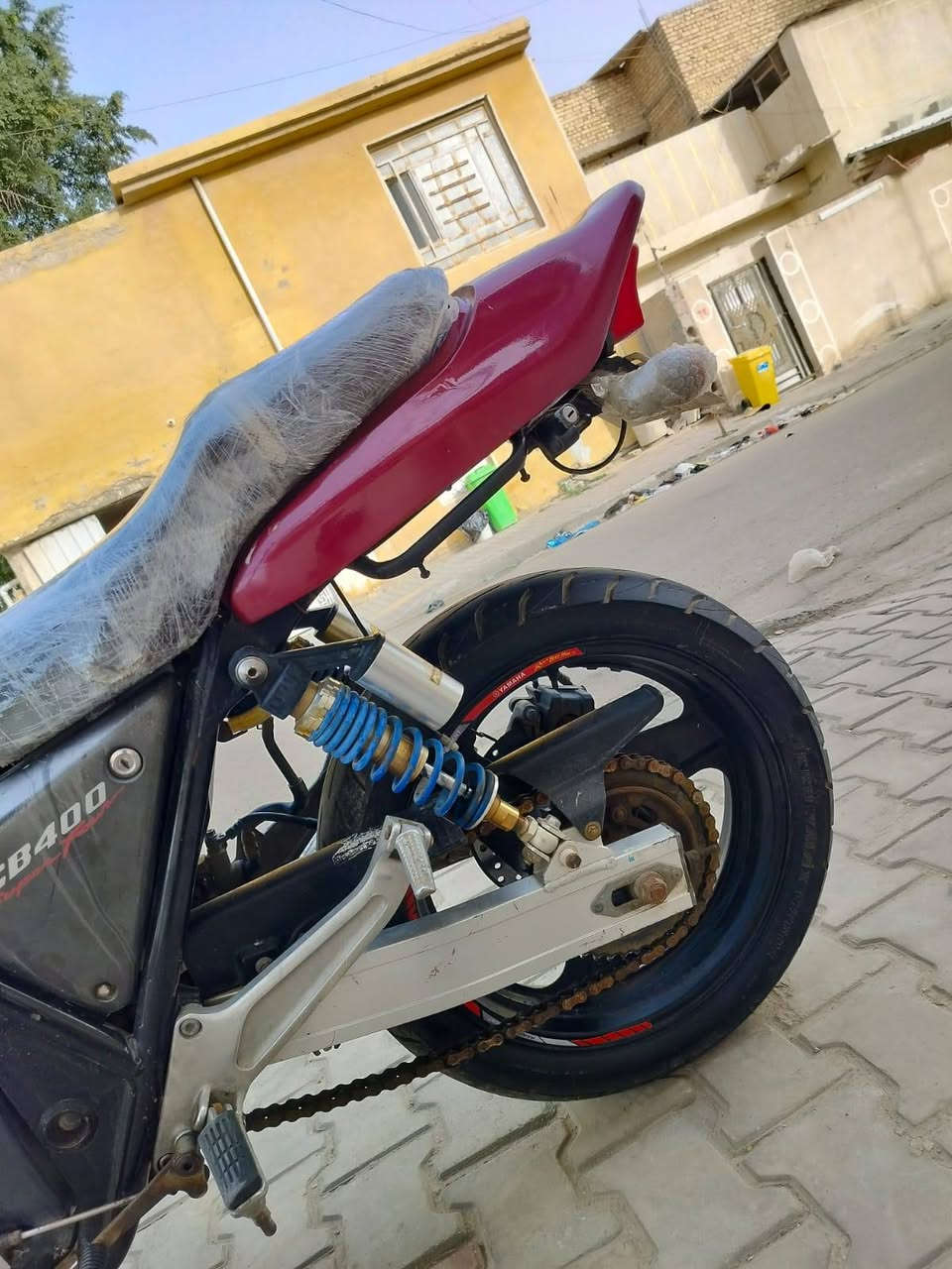 سلام عليكم دراجه سيبي فؤر جيل اول ١٦ ولف مكفوله كلها ومكينه خير من الله دراجه عليه ادامه كامله بلكات جدد وتخم تاير جديد كهربايات كلها شغاله دراجه صالنصه بيه رياضي وفصله ناار  اوراق كامله مكاني بغداد الحسينيه شراي يتصل دراجه سعرها مناسب ***********
