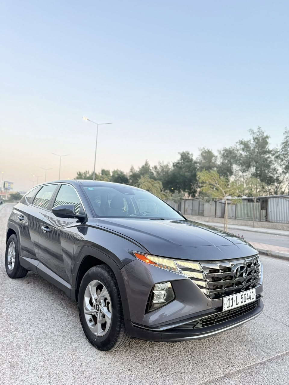 سلام عليكم
هونداي توكسان للبيع 
2022 رادارات 3امامي خلفي جانبي حساسات تحكم استيرن  داخل لونين لايتات LED قياده ذاتيه مثبت سرعة توقف ذاتي سايد بريك بصمة 
وارد امريكي المحرك 2.5 GDI
السياره نضيفة محرك كير صدر كفاله 
صور الحادث مرفوقة ب الصور مكاني بغداد الحريه 
السعر200 وبيها  مجال 
***********
