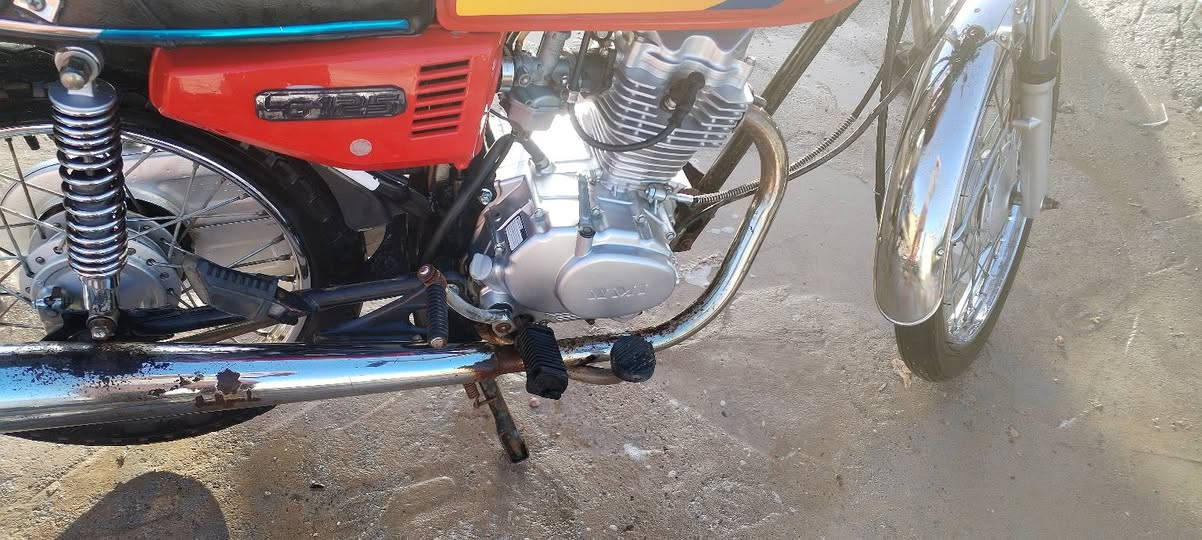 السلام عليكم دراجه بدون السعر 650وبيها مجال /***********
