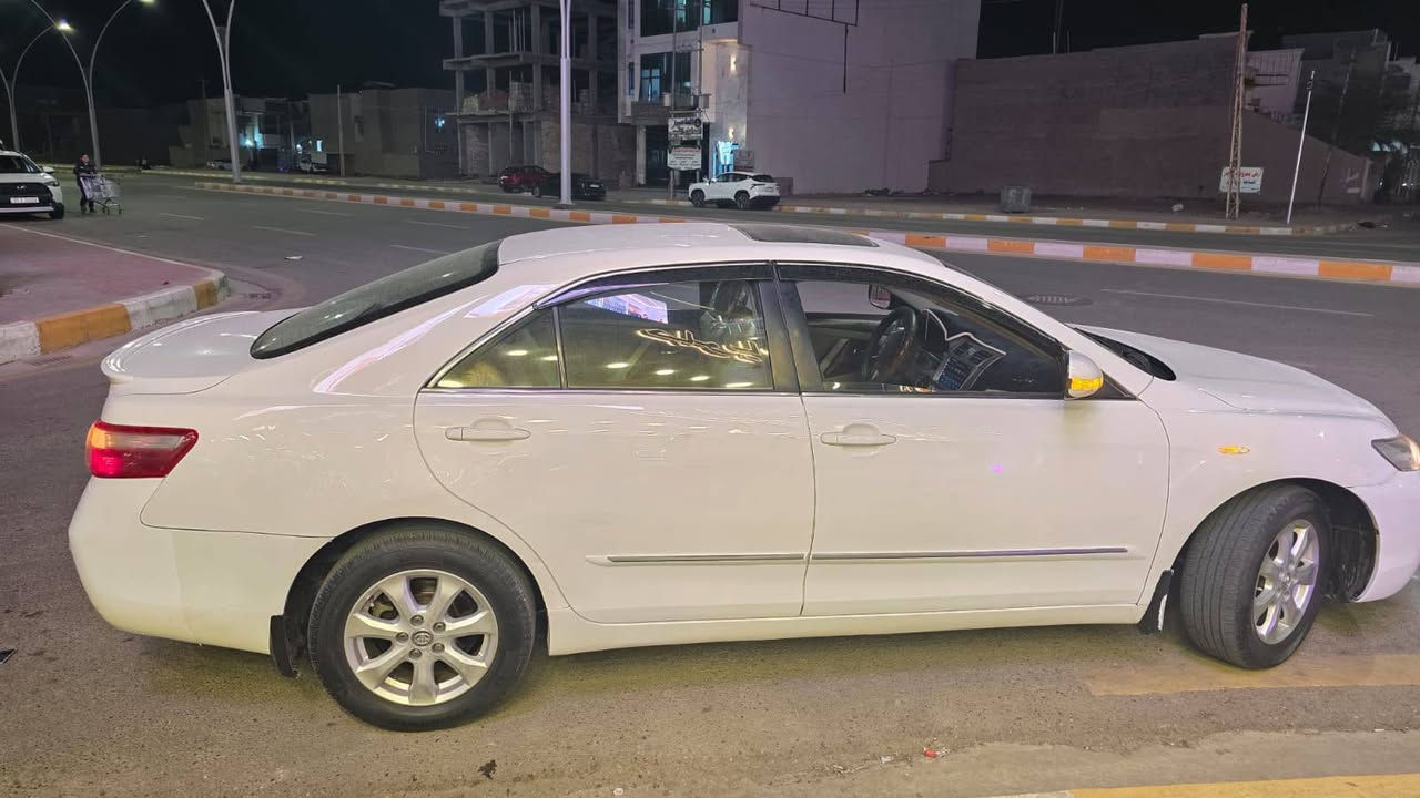 سلام عليكم 
كامري للبيع 2009 فول مواصفات مكفوله من الصبغ ول تبديل عدا بارد باب السايق 
السعر125 المكان الرمادي التائميم 
رقم 📱 الهاتف ***********
