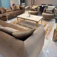 تخم قنفات شانيل للبيع ما مستخدم فقط يوم واحد ب 450 للتواصل 07732327722