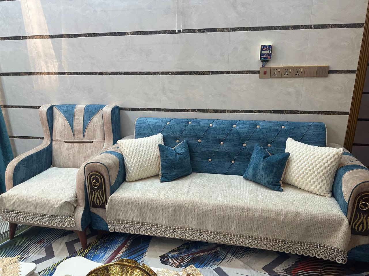 تخم قنفات كامل 10 مقاعد مع الطبلات للبيع المكان نجف حي النداء ستفسار خاص او اتصال بالرقم ***********
