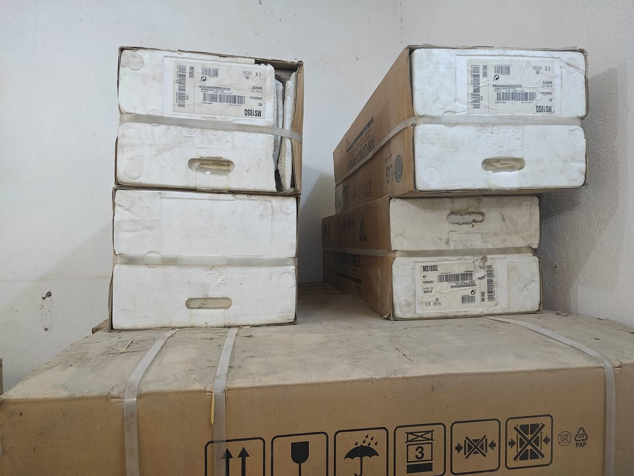 ميني vrf اربع طن سنكل فيز مع داخليات
عدد 3خارجيات و8داخليات جداريه
 موقع اربيل
***********
