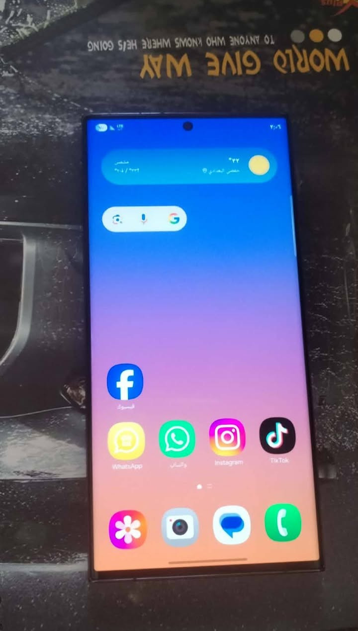 (((السعر 700قفل))) او مراوسه ويا ايفون مكاني الحله ابو غرق
Samsung Galaxy S23 Ultra
 بنظافة (أخو الجديد) والنسخة الكورية المطلوبة! 🇰🇷 ا الأداء الجبار: معالج Snapdragon 8 Gen 2 المخصص لجالكسي، أداء سريع جداً في الألعاب والمهام الثقيلة وبدون حماوة.
📸 وحش التصوير: كاميرا رئيسية بدقة 200 ميجابكسل مع زوم أسطوري يوصلك للقمر وتصوير ليلي خرافي.
📱 الشاشة الأفضل: شاشة Dynamic AMOLED 2X بتردد 120Hz، ألوان خيالية وسلاسة مو طبيعية.
🔋 البطارية: بطارية عملاقة 5000mAh تصمد معك طوال اليوم.
✍️ القلم المدمج: قلم S-Pen لإنجاز مهامك وتصويرك بضغطة واحدا
📍 ذاكرة 256 جيجابايت
✅ الحالة: مستعمل بنظافة 90+% (أخو الجديد


**إذا كنت صاحب هذا الإعلان وتريد حذفه لأي سبب، رجاءا أرسل رسالة إلى الدعم الفني**