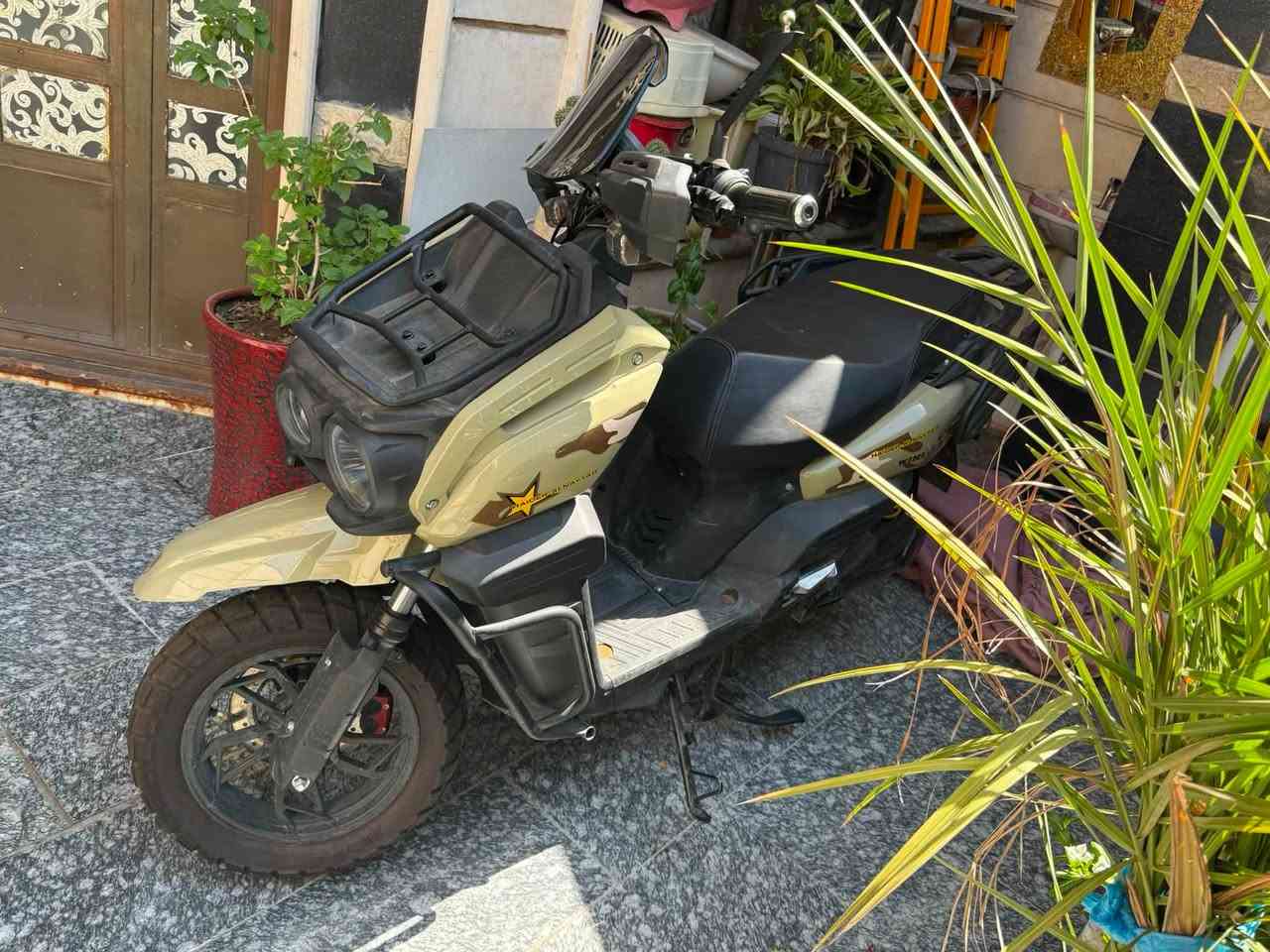 السلام عليكم
دارجه ابادجي بطاريه ليثيوم 

الملف 3000W

جديده وطالع بيها بس عشر مرات

السعر مليون ونص

1-500-000

التصال ***********

عنواني بغداد قرب العاب السيديه
