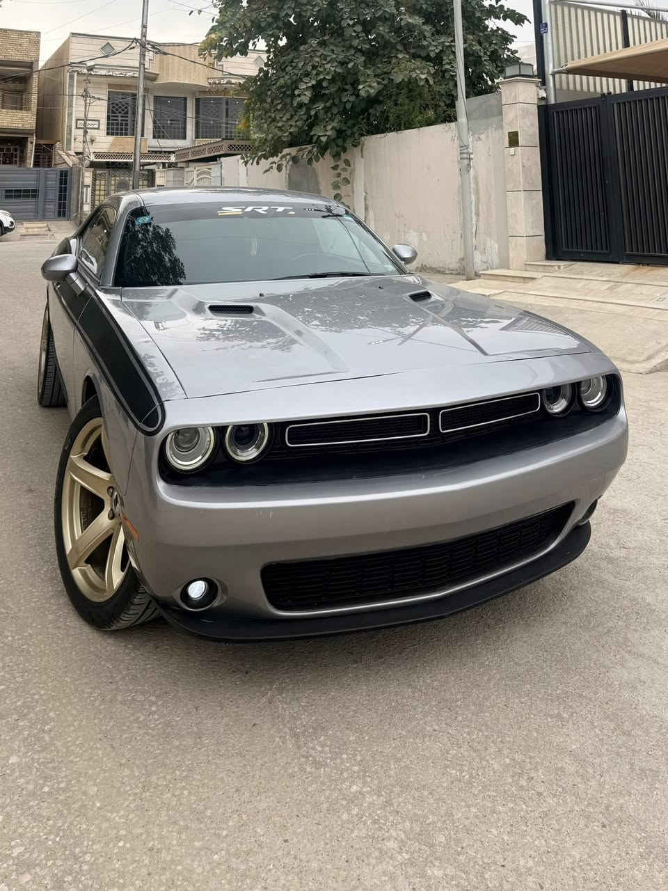 سلام عليكم للبيع دوج جالنجر مديل ٢٠١٦ رقم بغداد دولي بسمي الضرر فقط البنيد بدون دواخل بدون ارباك سياره نضيفه جداًً ماشيه ٨٨ حقيقي. مواصفات سياره sxt سياره جاهزه من كلشي اي نقص مابيه ادامه كامله للمكينه ادامه كامله للحداديه مكان سياره كربلاء السعر ١٤٣ معه المجال الي يعجبه سعر يجي يشوف ويدلل والي ما يعجبه يرفع المنشور بكلمه طيبه 
سياره عليه كزوز كواتم تحكم 
*********** اتصال
