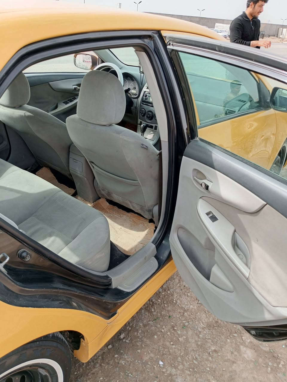 من رخصت الادمن
السلام عليكم كورلا 12 بأسمي رقم انكليزي مصفره هيئه وغرامات  كير محرك حداديه خير من الله 
الضرر جامرلغ امامي السياره معروضه 125 وبيها مجال 
الشراب يتصل ع رقم ***********
