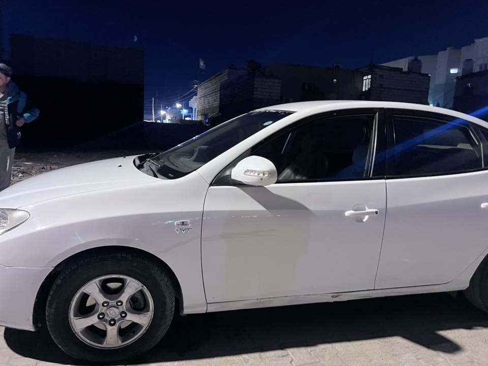 سلام عليكم النترا ادوات ادوات ادوات متوم اربيل جاهز شرط ادكها حاسبة  خليجي مديل 2011 كفاله من سرقة من انتربول من عشاير كصتها جنطه وشغلها درجة اولى عليها مكينه2000 جديدة السيارة كشنات جلد حدادية جديدة تبريد شغال شاشه فوك الدشبول ومسجل بلوتوث سعر السيارة 47 وبيها مجال ***********
