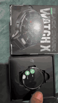 ساعه BLACK SHARK ساعه عملاقه تجي سيم كارت وتجي بيه كأمره صورته قويه ومكالمته واضحه اتخبل غراضه كامله وياه سير وشاحنته وكارت الضمان وتجي شاشه سوبر أمولد بيه مميزات كلش حلوه وتشغل كلشي حته ببجي رايده اب 110 الف مستعمله اقل الأسبوع حته لزگه خليتله مالشاشه ساعه كلش نازكه 
الشراي يدلل هاذه رقمي ***********
