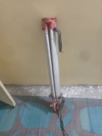 ترايبود • حامل ميزان • ميزان هندسي