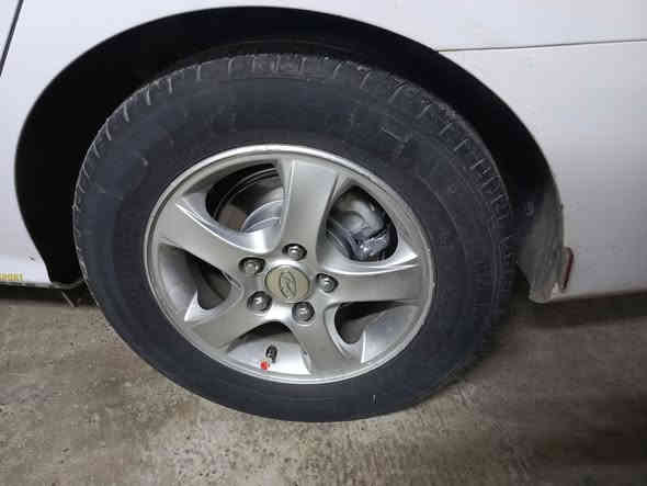 اريد ابيع هاذا الطخم هوا والتاير 
السعر 350 
العنوان الرشيدية كماليات بشار 
الاتصال على الرقم 
***********
***********
