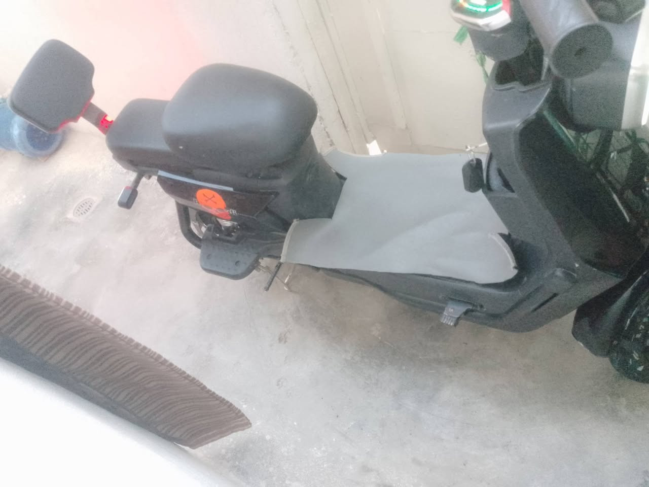 سلام عليكم دراجة شحن للبيع السعر 250 وبيه مجال وبيه اربع بطاريات ومامشيه هواي ومواصفاته حلوه مكاني دورة مهديه الاولى الاستفسار على هذه الرقم *********** واتساب
