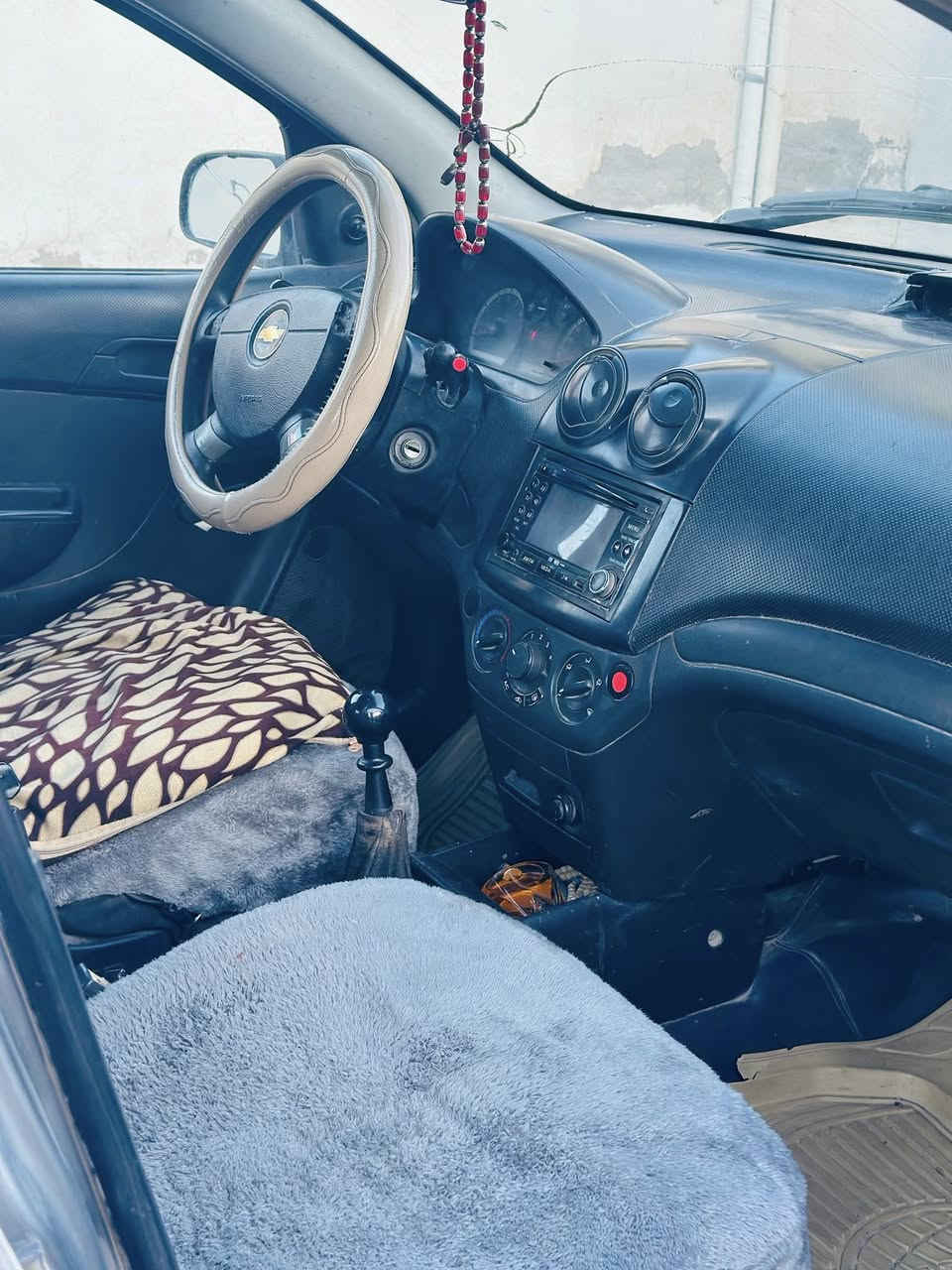 سلام وعليكم افيو للبيع
موديل  2009 
رقم سليمانيه 
مكان - ديالى خانقين 
تبديل جهه جاملغ 
وضرر بسيط 
بدون صبغ 
گير ومكينه شرط 
سعر ٣٨  قفل 
***********
