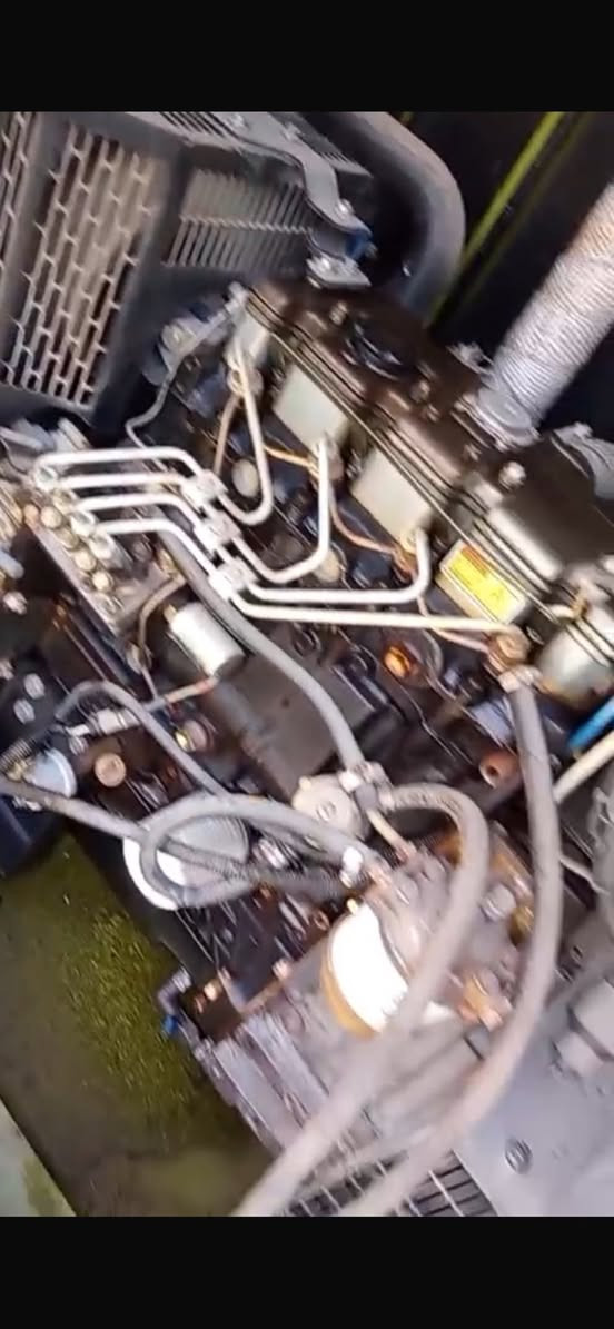 مولده بيركنز 4 سلندر انگليزي 
22 kva 
شرط بلاد برغي ما مفتوح 
***********
