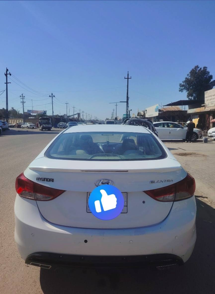 سلام عليكم النترا مديل 12خليجي فول رقم بصره تحويل مباشر  محرك دوش 1800 محرك كير كفاله بيه رشات صبغ جهة باب السايق والباقي كفاله سعر 95وبيه مجال مكاني بصره الدير ***********
