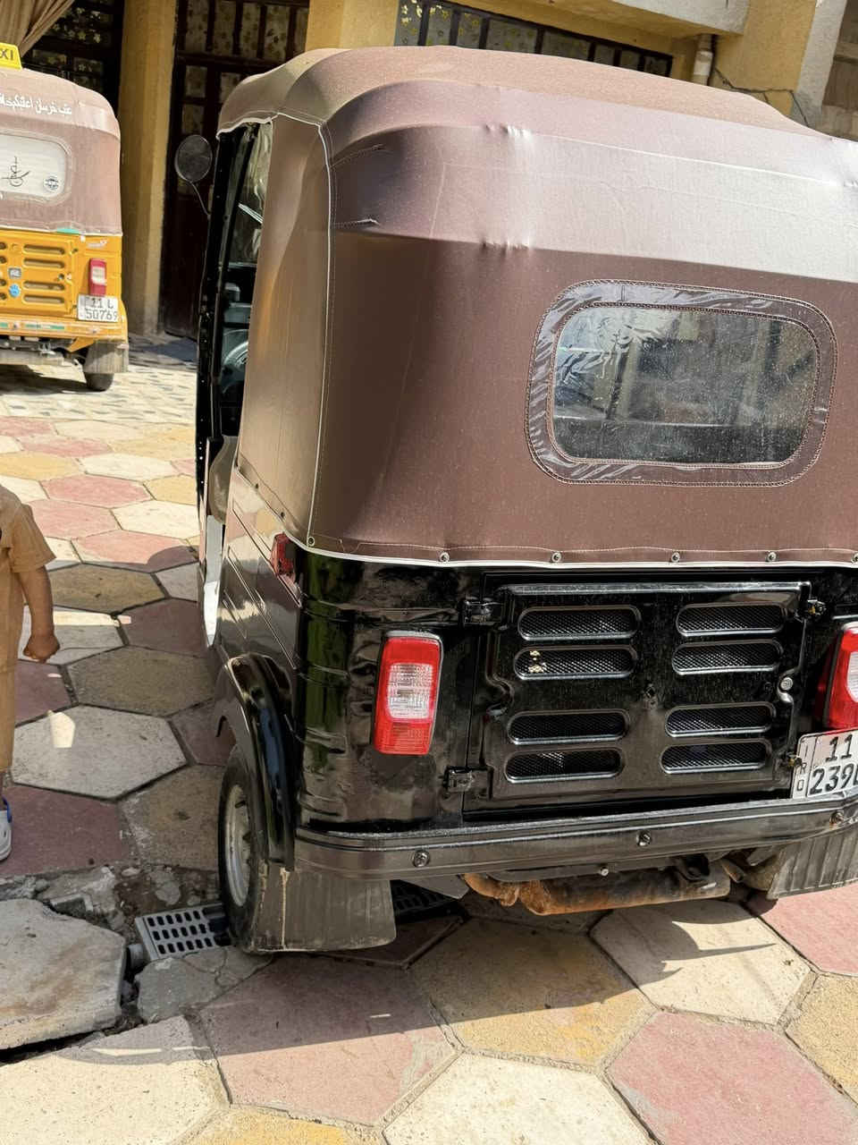 موديل 18 رقم وسنويه باسمي كفاله عامه من كلشي
مكاني /:بغداد/:الزعفرانية/:جسر ديالى القديم /:
السعر5مليون وبيهه مجال جاهزه كبل للشارع
***********
