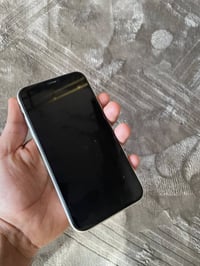 ايفون ١١ عادي ذاكره ١٢٨  بطاريه ٩٦ مرفع  جهاز نورمال مكفول كفاله عامه ...